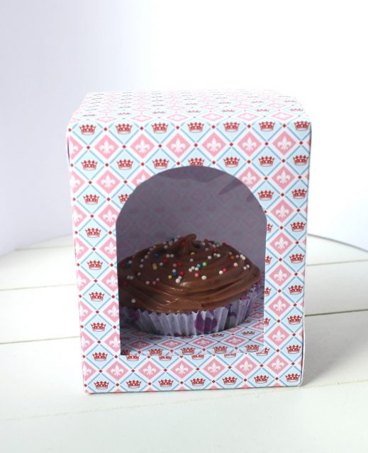 Single Cupcake Box DIY - by Kathy Loves